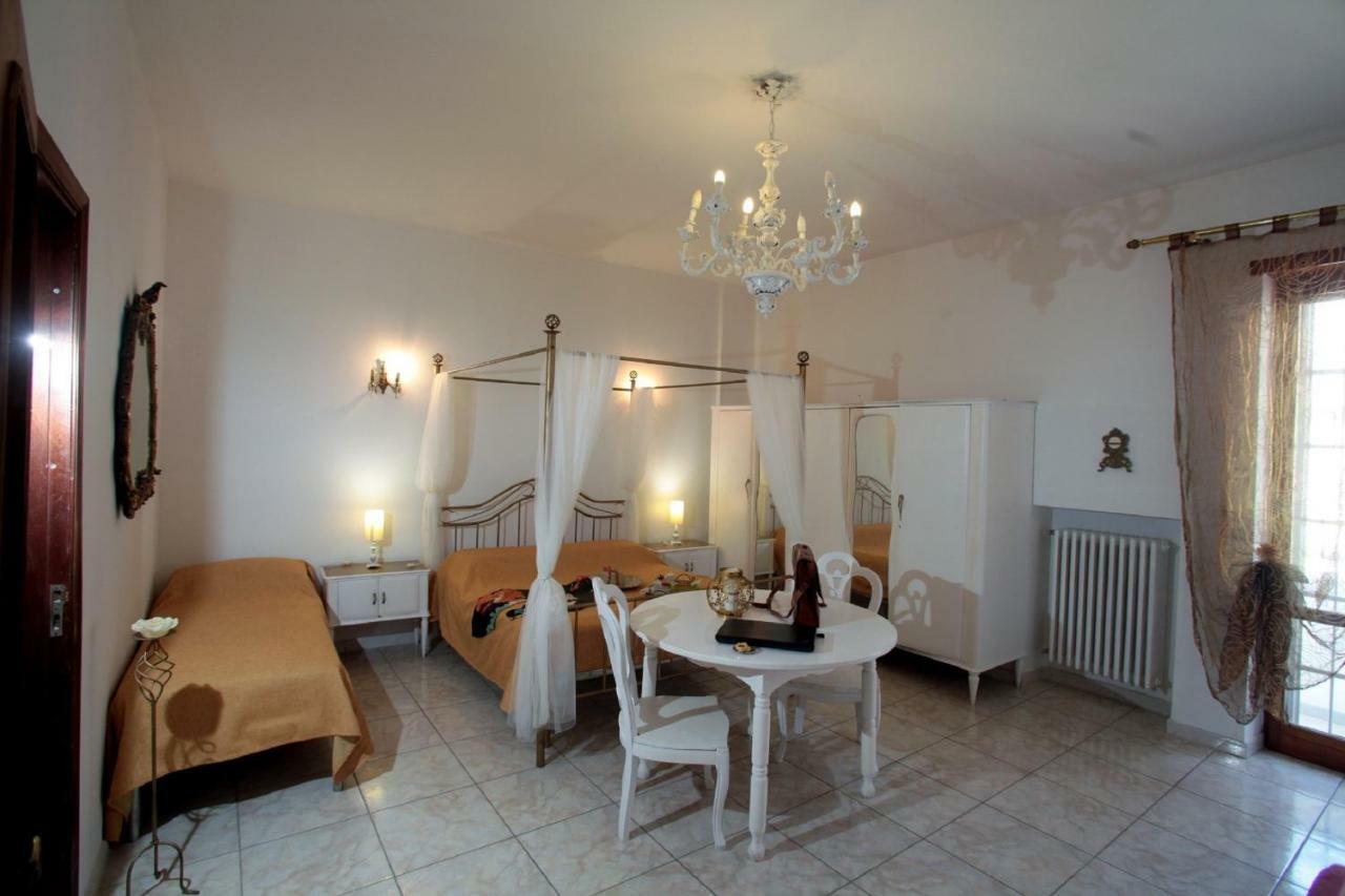 Zo. Ne. Baroque B&B Lecce Exterior foto