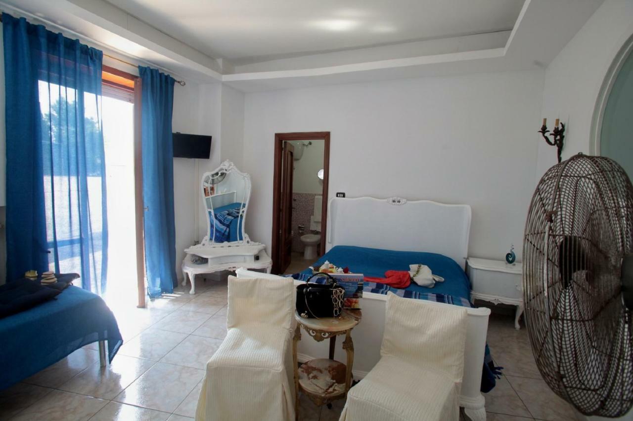 Zo. Ne. Baroque B&B Lecce Exterior foto